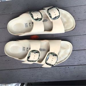 Birkenstock Arizona torty big buckle almond 39
